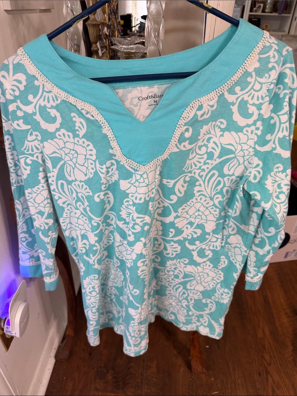 Croft & Barrow Turquoise and White Floral V-Neck Tunic